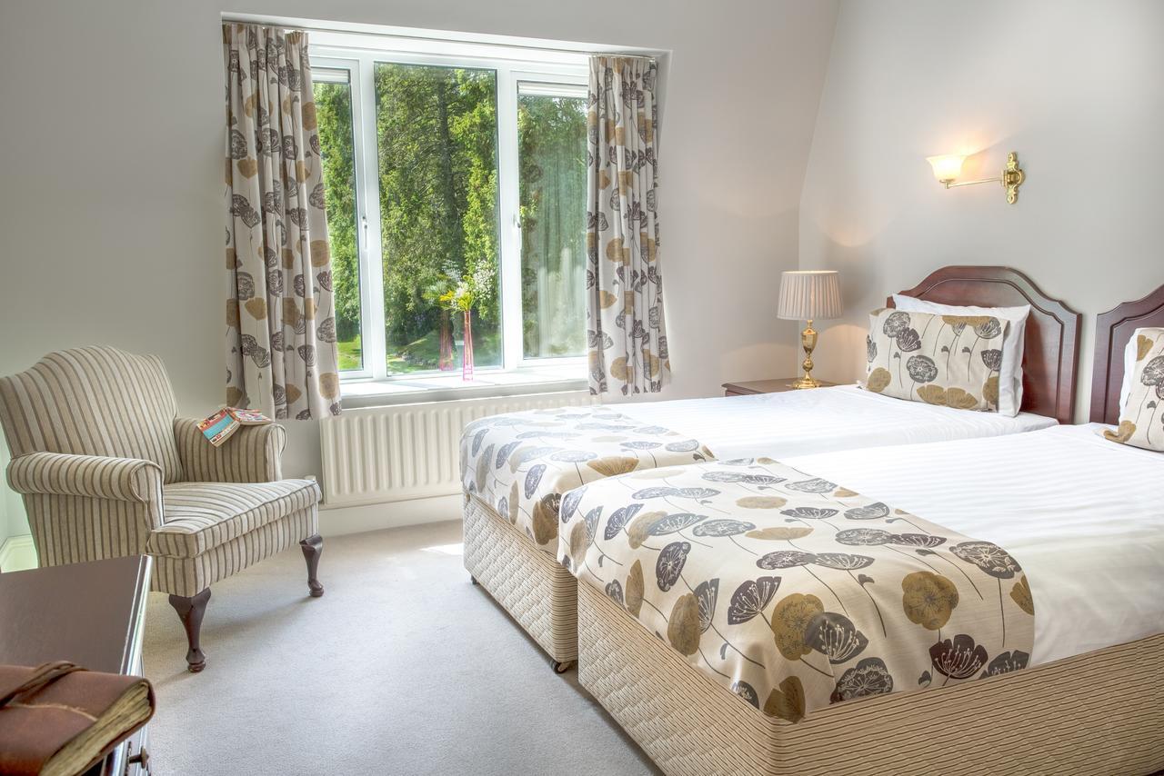The Glendalough Hotel Лараг Екстериор снимка